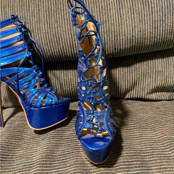 Shoedazzle Blue Platform Heels - Picture 2 of 4